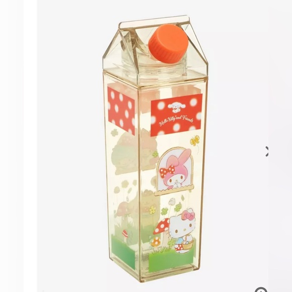 Hello Kitty and Friends Mushroom Milk Cartoon Water Bottle NWT - Picture 8 of 9